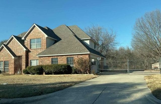 7609 Willowood Ct, Fort Worth, TX 76112