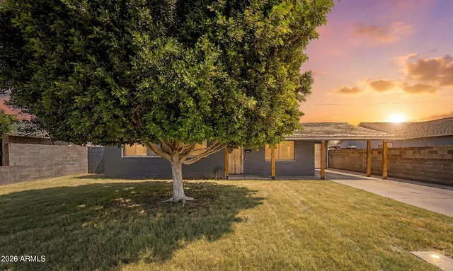 943 S LAZONA Drive, Mesa, AZ 85204
