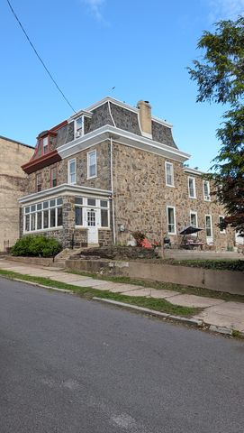 3504 Ainslie St, Philadelphia, PA 19129