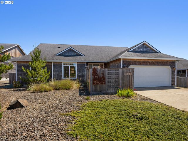 34535 Pinyon Dr, Manzanita, OR 97130