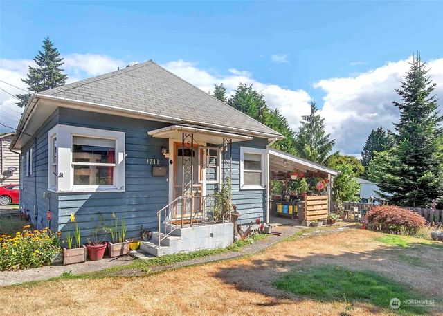 1711 12th Street, Everett, WA 98201