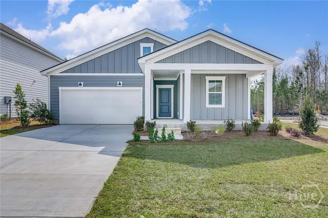 345 Crosstown Avenue, Richmond Hill, GA 31324