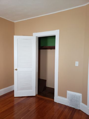 105 Draper St #2, Boston, MA 02122