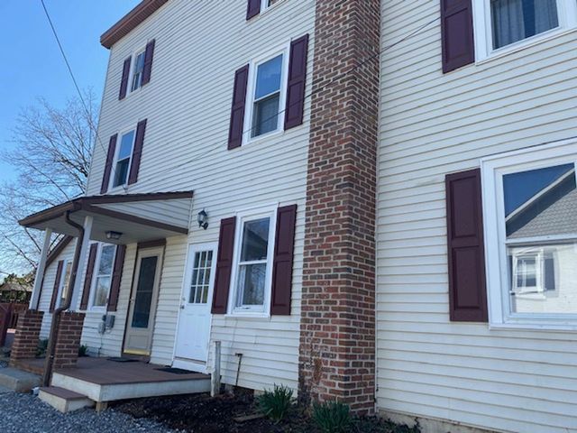 215 S  State St   #2, Talmage, PA 17580