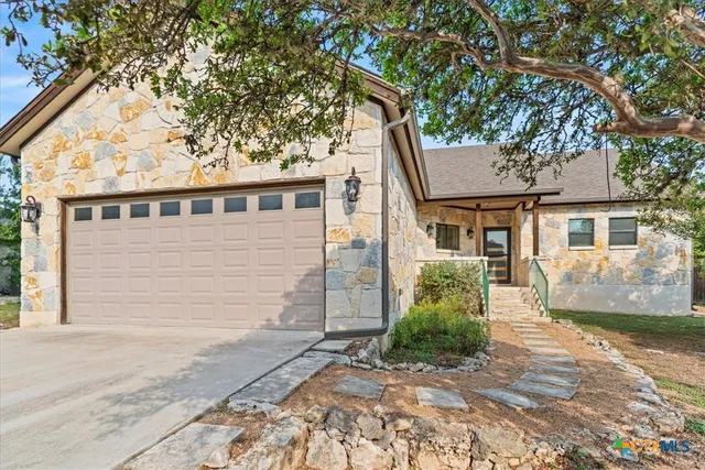 72 Augusta Dr, Wimberley, TX 78676