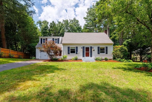 11 Foster St, Oxford, MA 01540