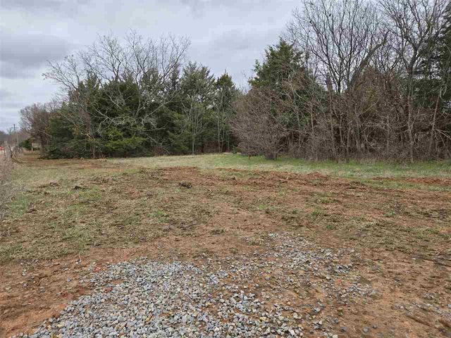 2404 N  Brush Creek Rd, Stillwater, OK 74075