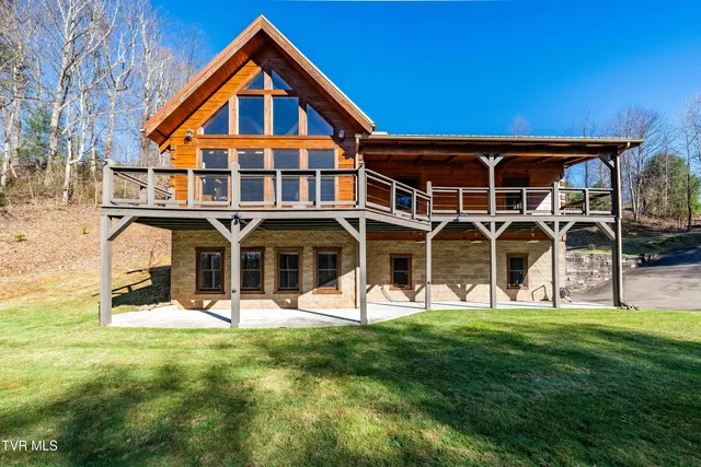 277 Arrowhead Trl, Mountain City, TN 37683