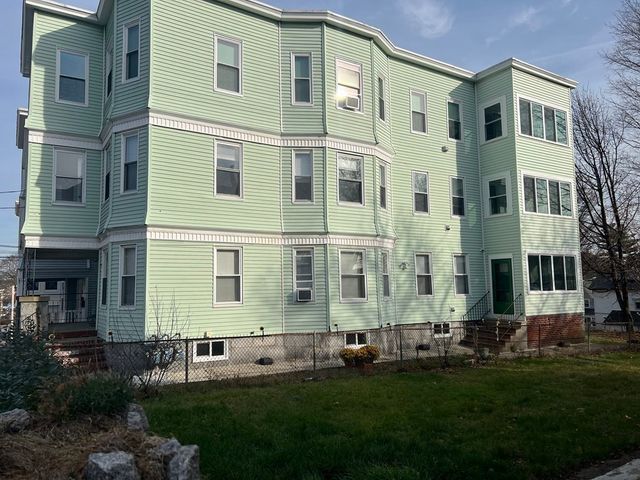 21-23 Montgomery St, Lawrence, MA 01841