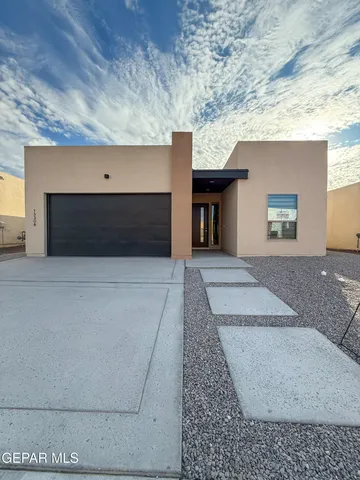 3880 Reliance St, El Paso, TX 79938