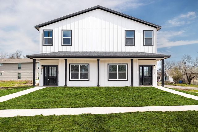 600 Kimbro St #A, Taylor, TX 76574