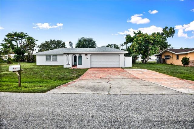 151 Vermont Ave, Fort Myers, FL 33905