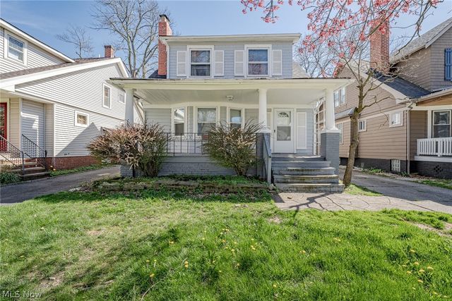 3808 Summit Park Ave, Cleveland Heights, OH 44121