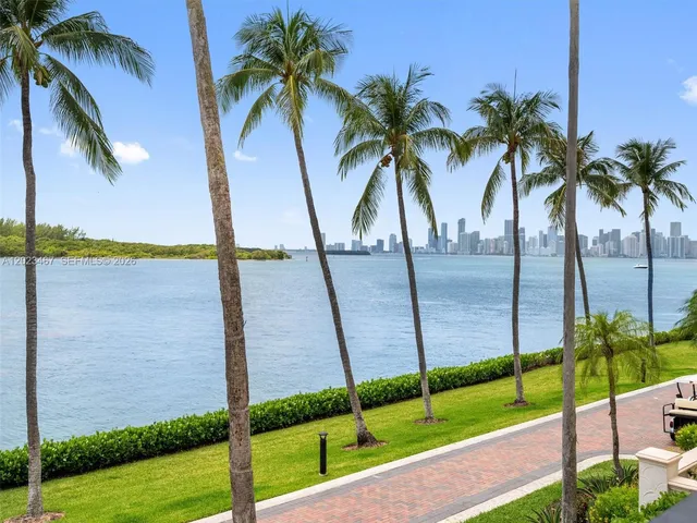 2425 Fisher Island Dr #5205, Miami Beach, FL 33109