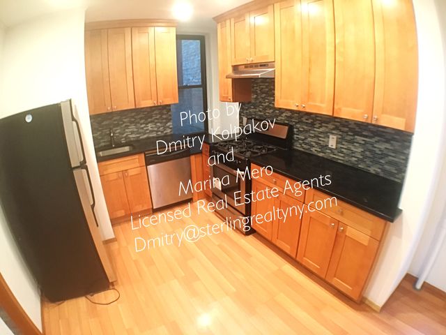 3202 31st Ave, Astoria, NY 11106