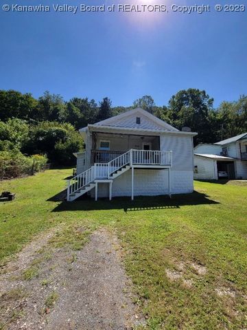 1751 3rd Ave, East Bank, WV 25067