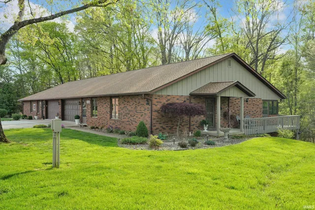 500-10 Greentree Dr, Bedford, IN 47421