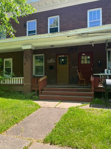 1218.5 E  2nd St, Duluth, MN 55805