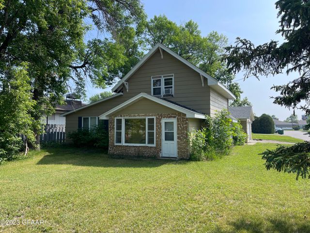 301 N  4th St, Fisher, MN 56723