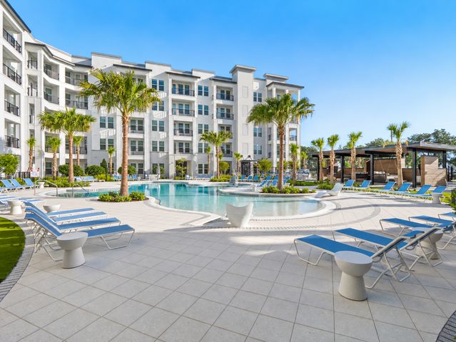 2485 Port Malabar Blvd NE, Palm Bay, FL 32905