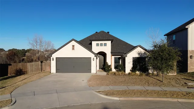 424 Paloma St, Weatherford, TX 76087