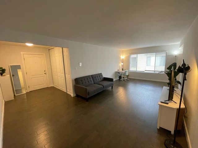 2020 Santa Clara Ave  Alameda, CA  Trulia