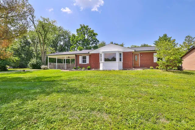 8747 Cheviot Rd, Cincinnati, OH 45251