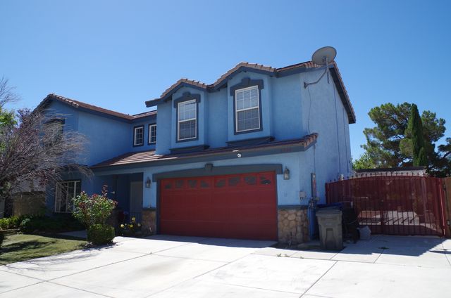 6328 Jonathon St, Lancaster, CA 93536