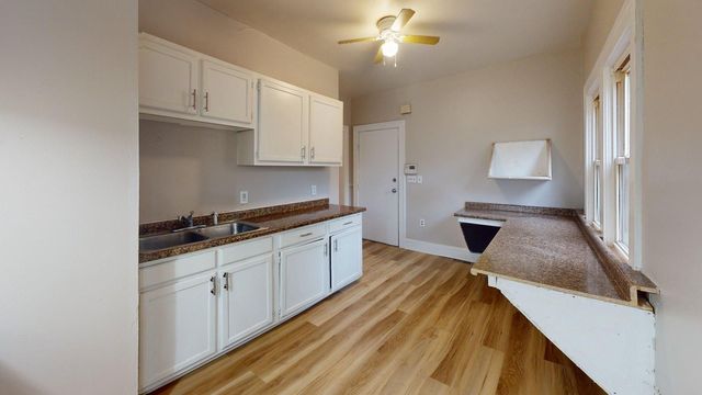 11302 Parkview Ave, Cleveland, OH 44104