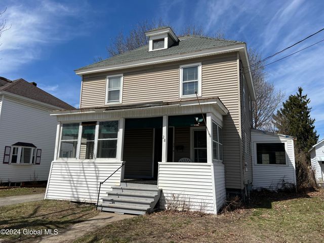 28 W Eighth Avenue, Gloversville, NY 12078