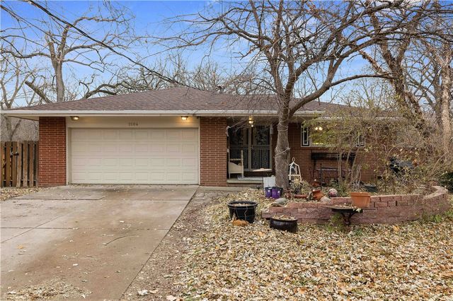 Windsor Heights, IA Homes For Sale & Windsor Heights, IA Real Estate |  Trulia