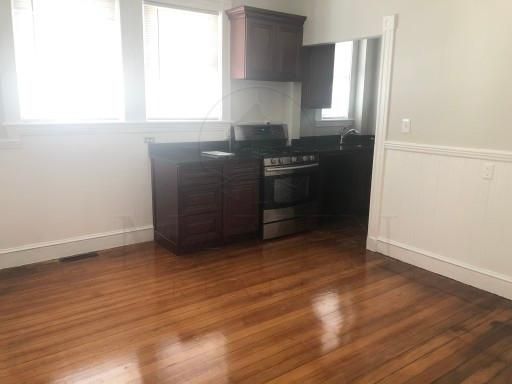 10 Lincoln Ave  #1, Somerville, MA 02145