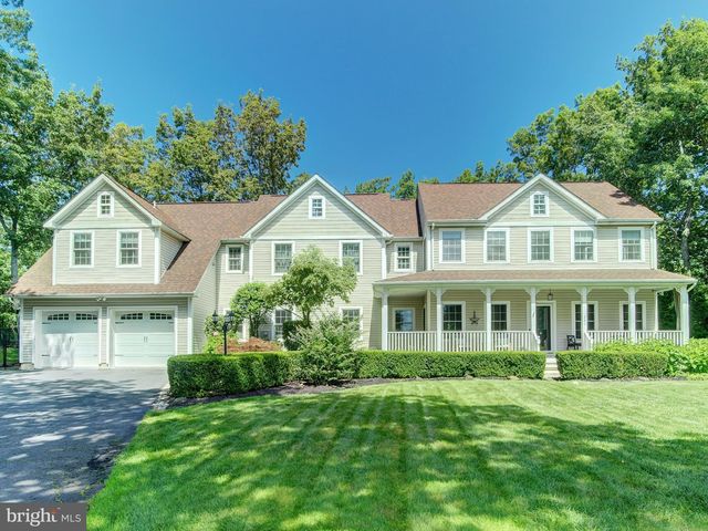 882 Hallmark Ct, Jackson, NJ 08527