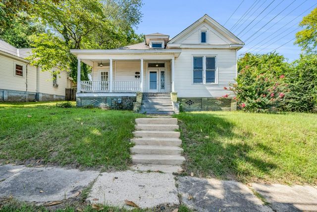 1425 College St, Columbus, MS 39701