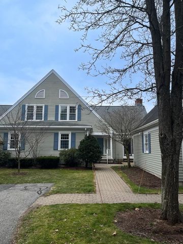 10 Shire Ln, Bedford, MA 01730