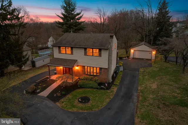 3850 Naamans Creek Rd, Upper Chichester, PA 19061
