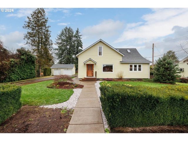 1041 NW Connell Ave, Hillsboro, OR 97124