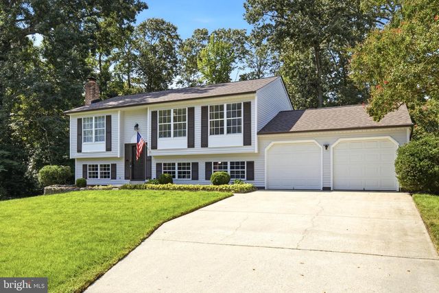 21255 Scarborough Dr, Lexington Park, MD 20653