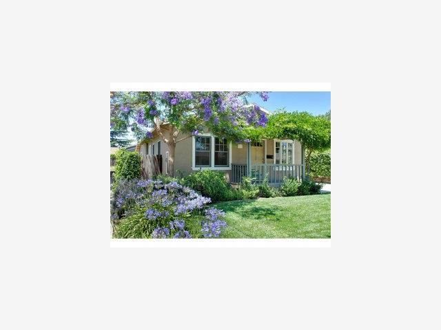 672 Ehrhorn Ave, Mountain View, CA 94041