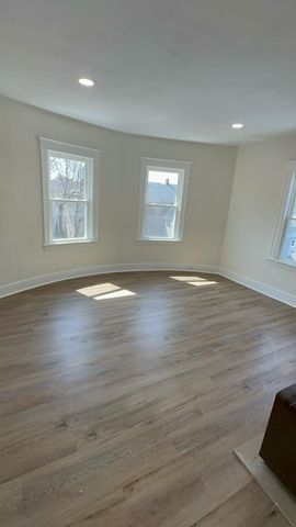 3 Vernon Ter #3, Worcester, MA 01610