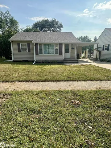 106 N  Iowa Ave, Ottumwa, IA 52501
