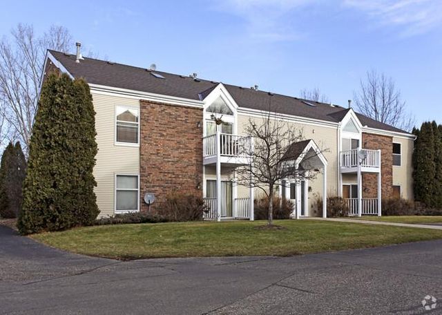 1551 Namekagon St #6, Hudson, WI 54016