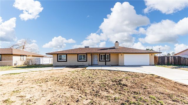 21011 Ponca Rd, Apple Valley, CA 92308