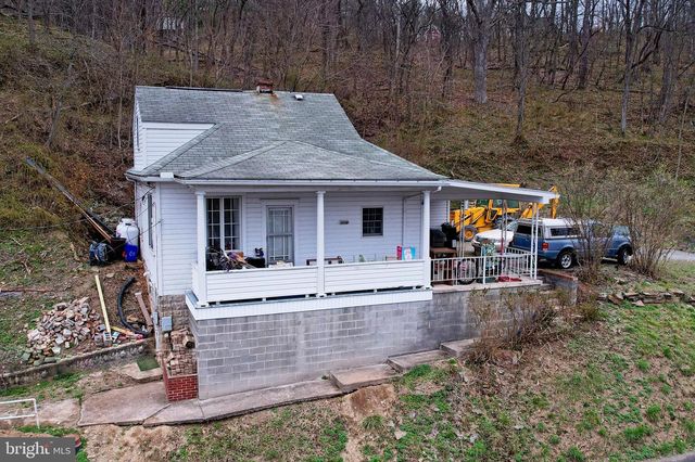 11305 Creek Rd SE, Cumberland, MD 21502