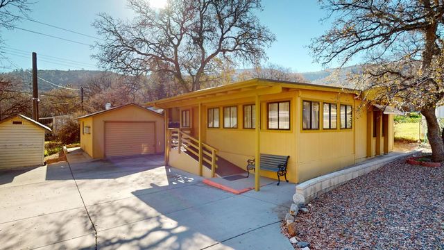 109 Verna St, Bodfish, CA 93205