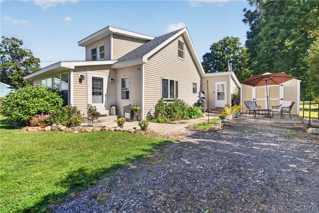 144 Oswego Ave, Canastota, NY 13032