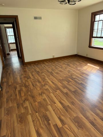314 E  3rd St #6, Albert Lea, MN 56007