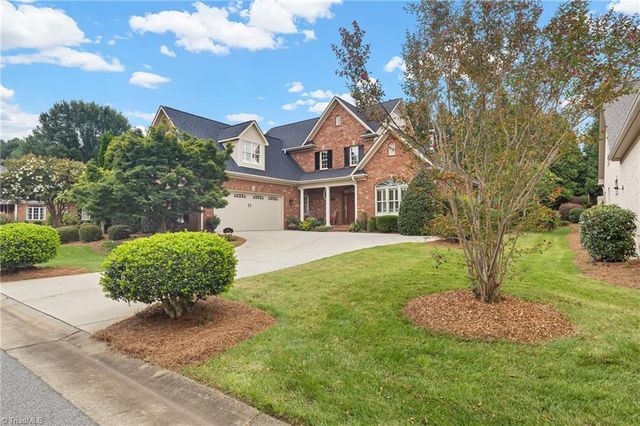 105 Sycamore Commons Ln, Bermuda Run, NC 27006
