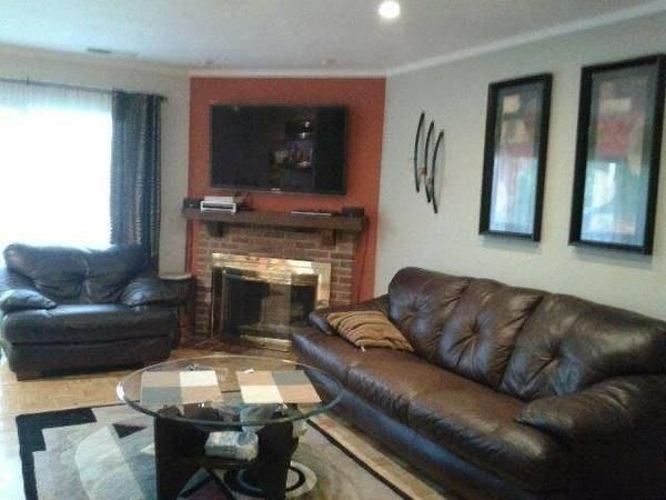 1544 Buxton Ct, Wheeling, IL 60090