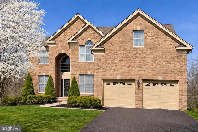 2479 Wheatfield Ln, Furlong, PA 18925